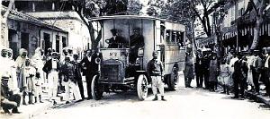 2178- Teniet-el-Haad - Boulevard de Tiaret2 - Autobus - 1910